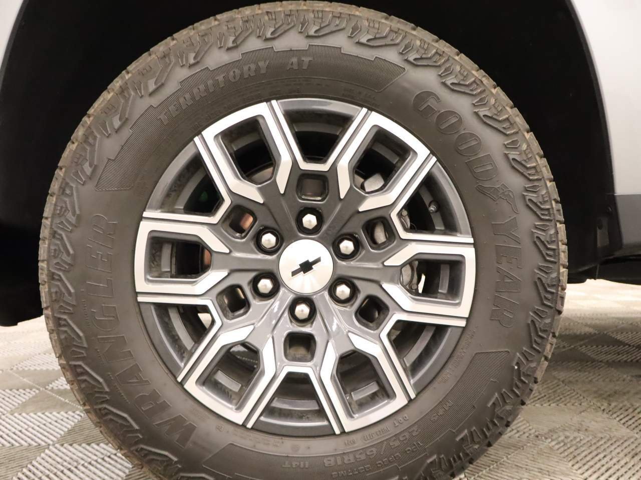2024 Chevrolet Colorado Z71 - Photo 6