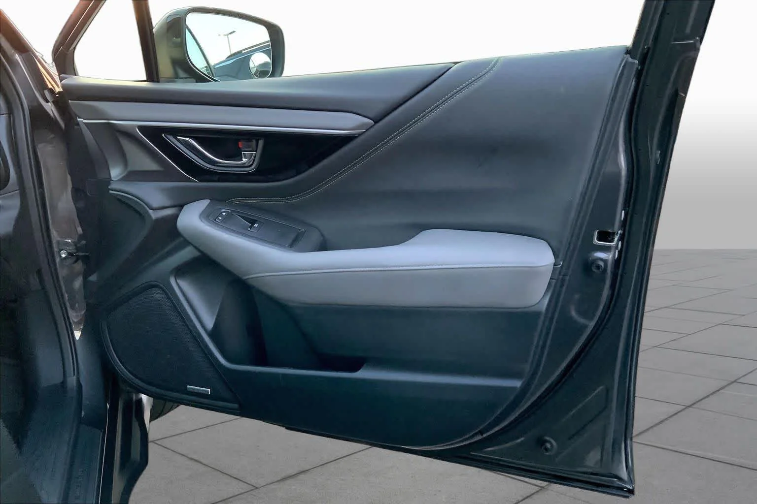 Used 2024 Magnetite Gray Metallic Subaru Onyx Edition image 20