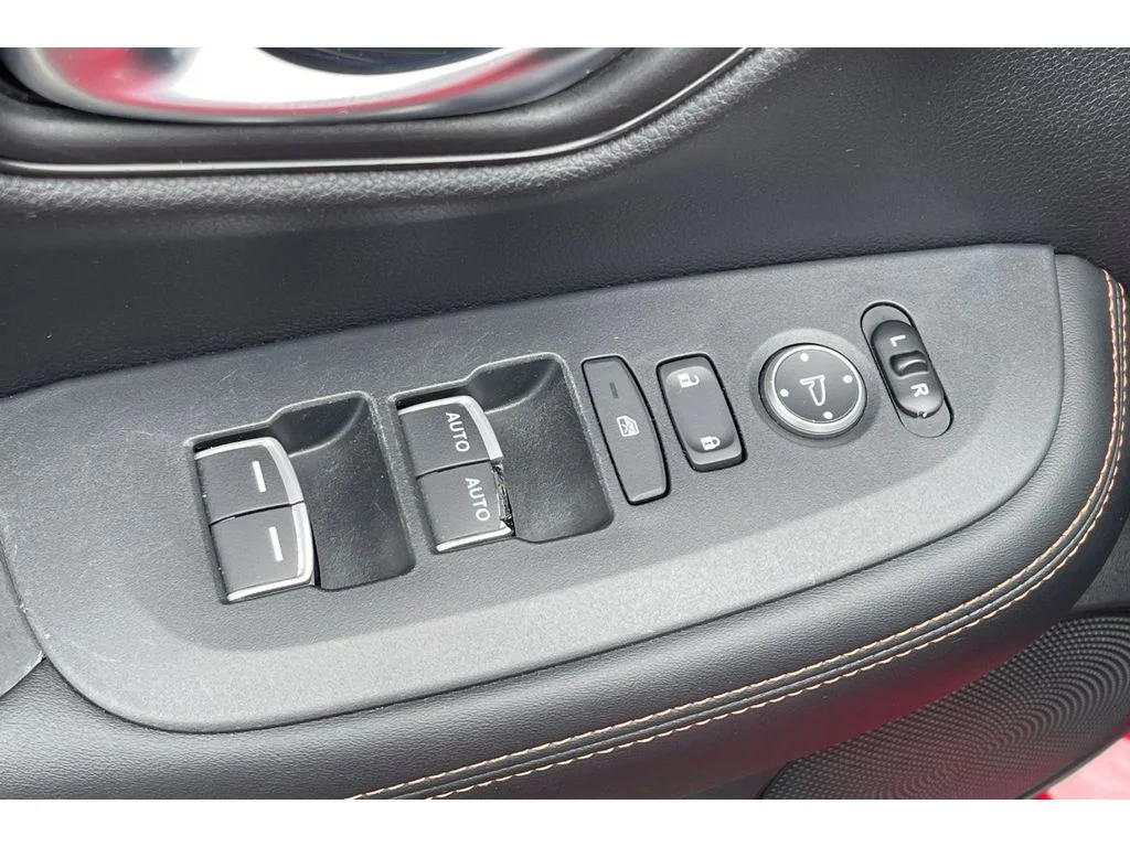 Used 2023 MILANO RED Honda Sport image 12