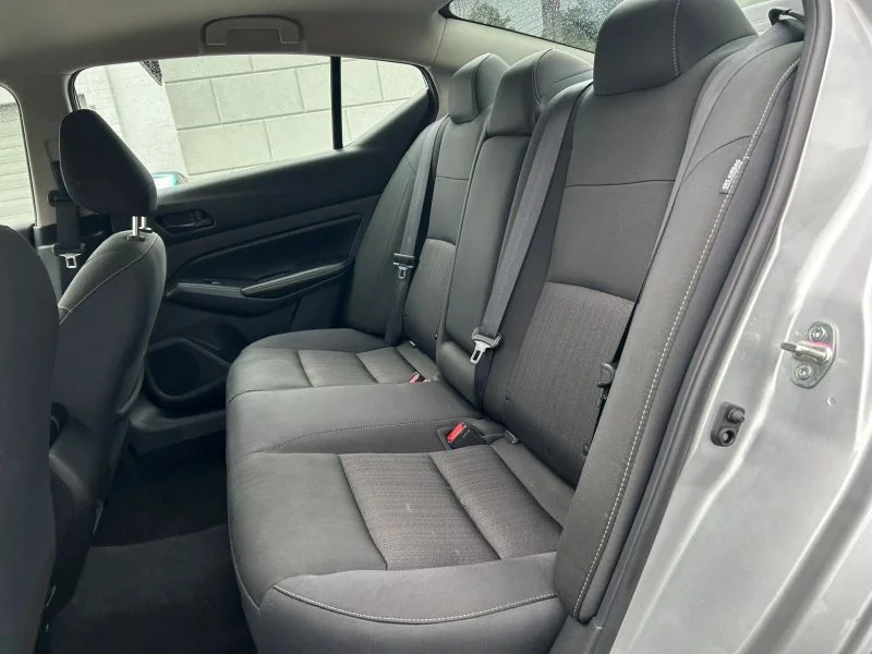 Used 2024 Silver Nissan 2.5 SV Sedan 4D image 32