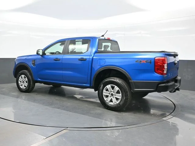 Used 2024 Blue Ford XL image 3