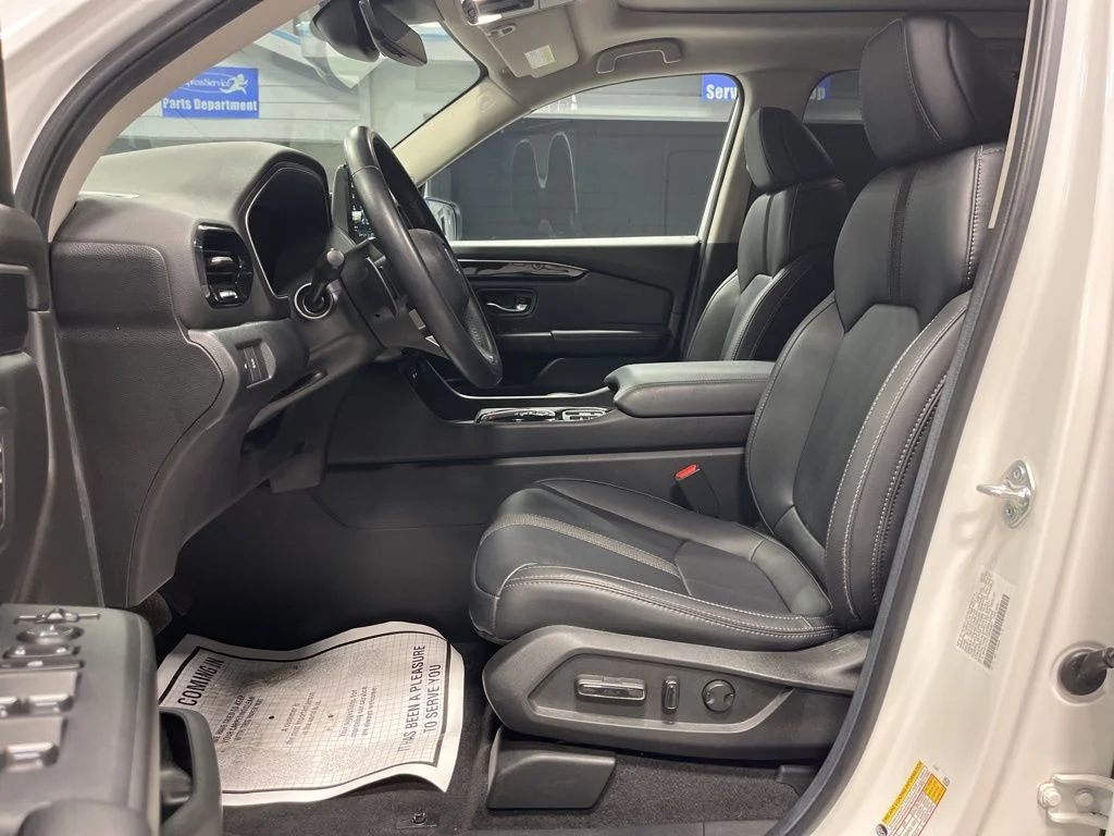 2025 Honda Pilot Touring - Photo 11