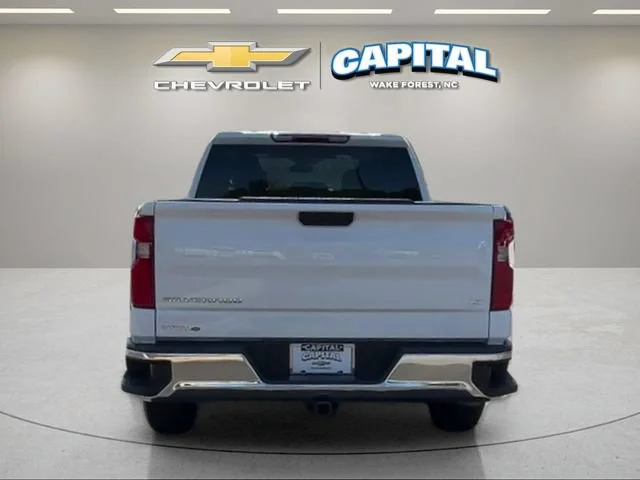 Used 2026 Summit White Chevrolet LT image 4
