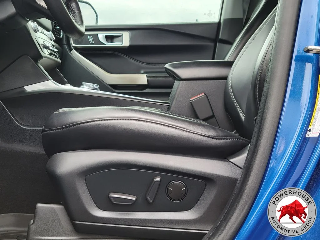 Used 2021 Blue Ford XLT image 25