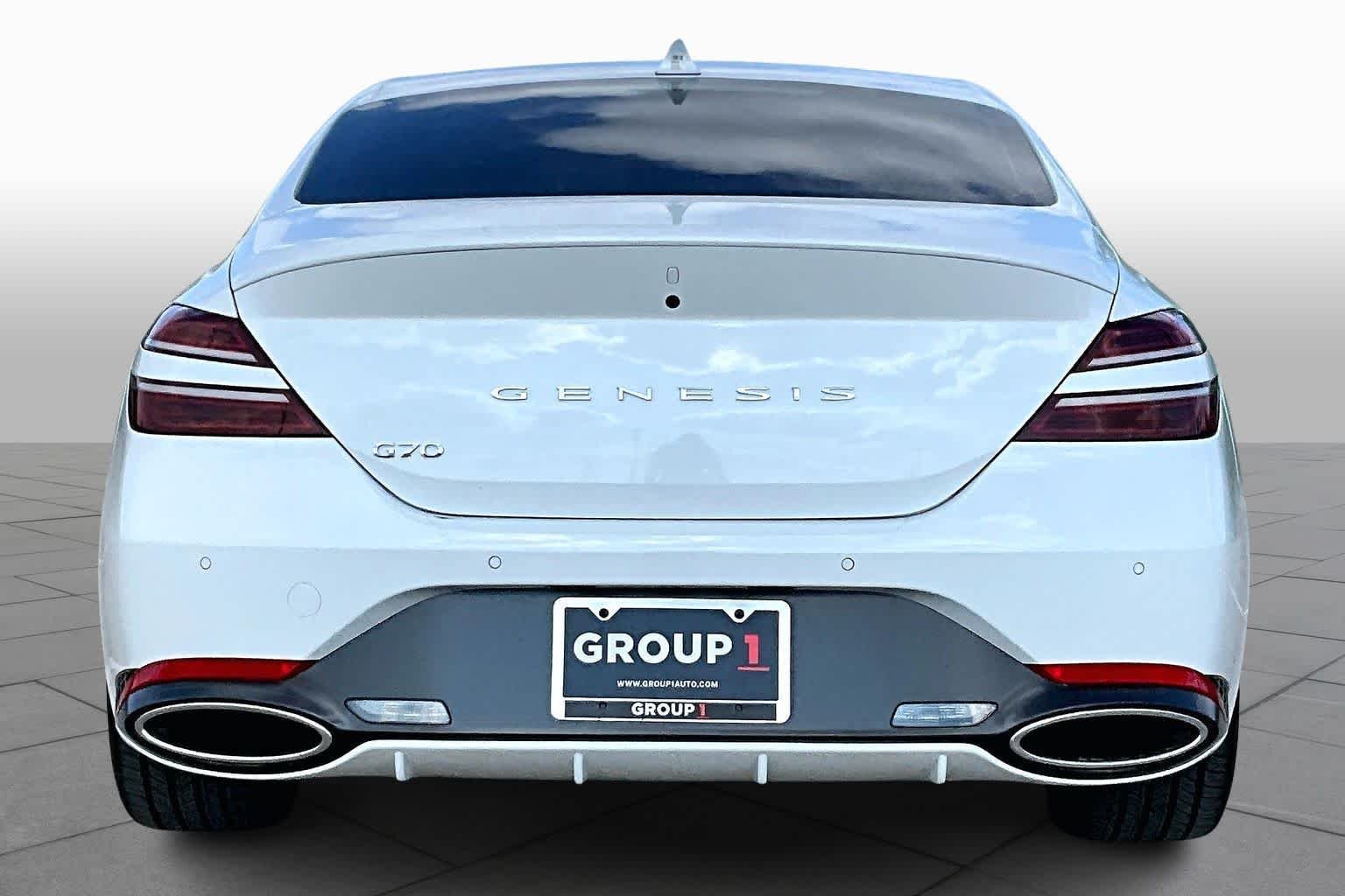 Certified Used 2026 Uyuni White Genesis 2.5T Prestige image 5