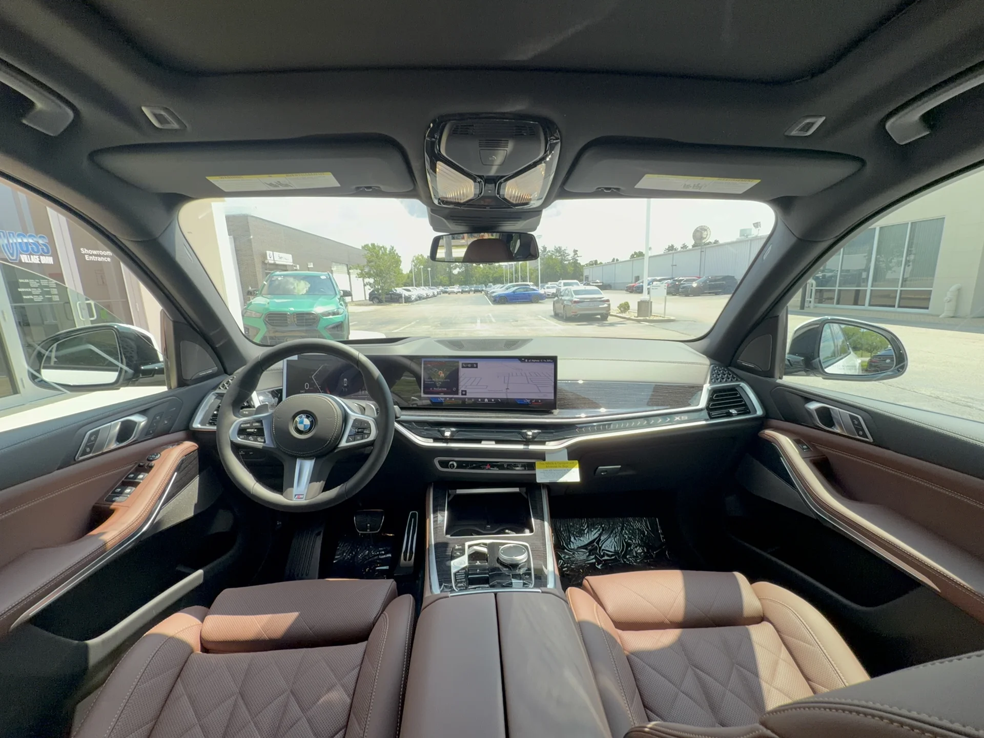 New 2026 Mineral White Metallic BMW xDrive40i image 13