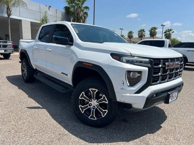 2024 GMC Canyon AT4