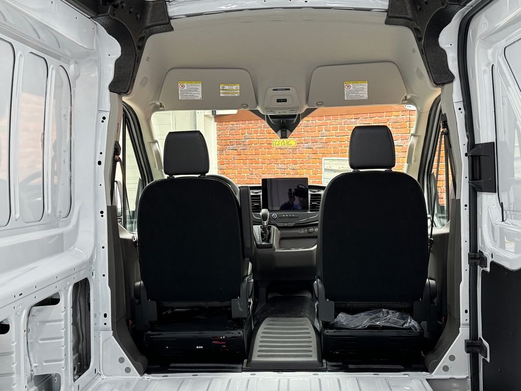 New 2026 White Ford Base image 27