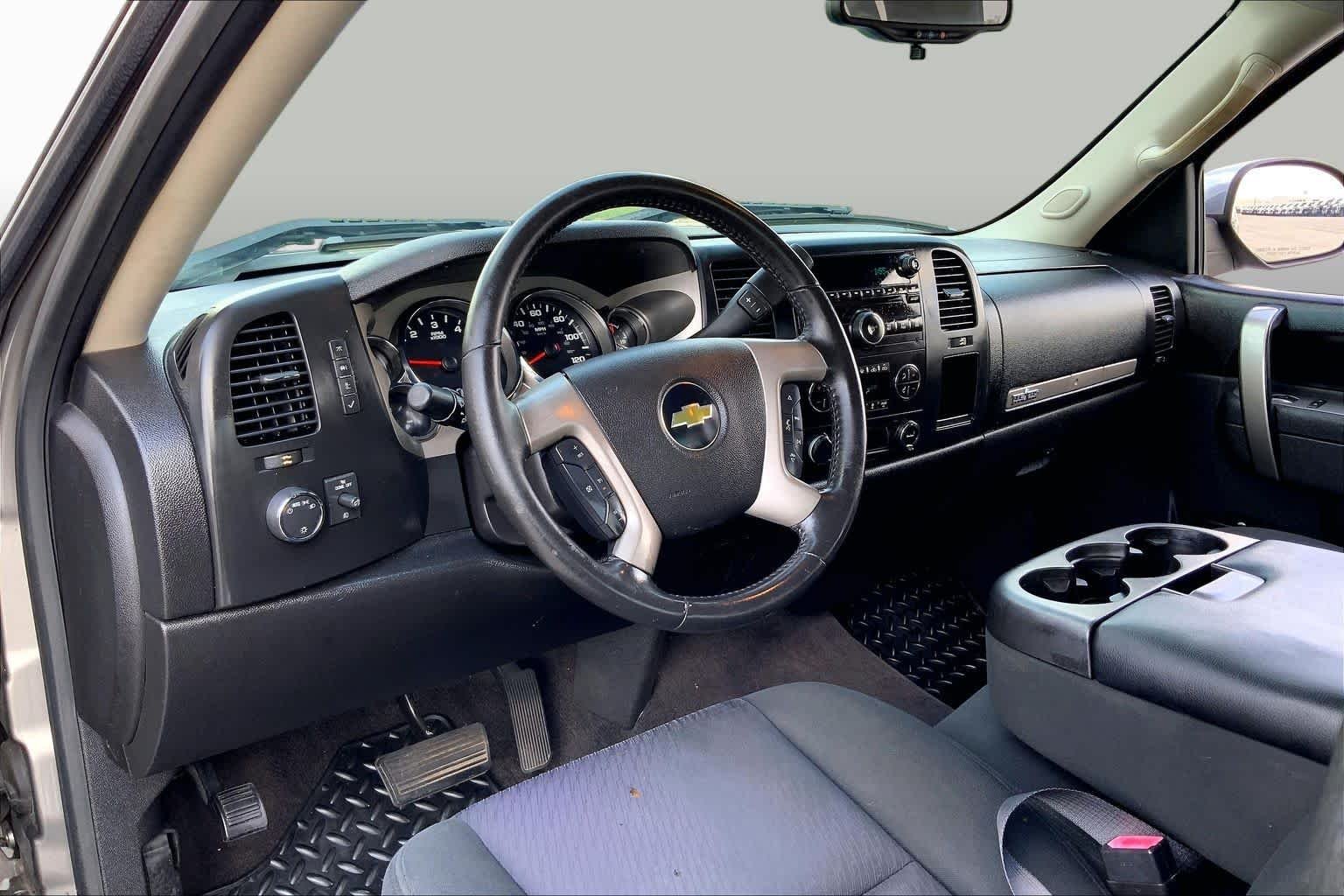 Used 2013 Graystone Metallic Chevrolet LT image 17