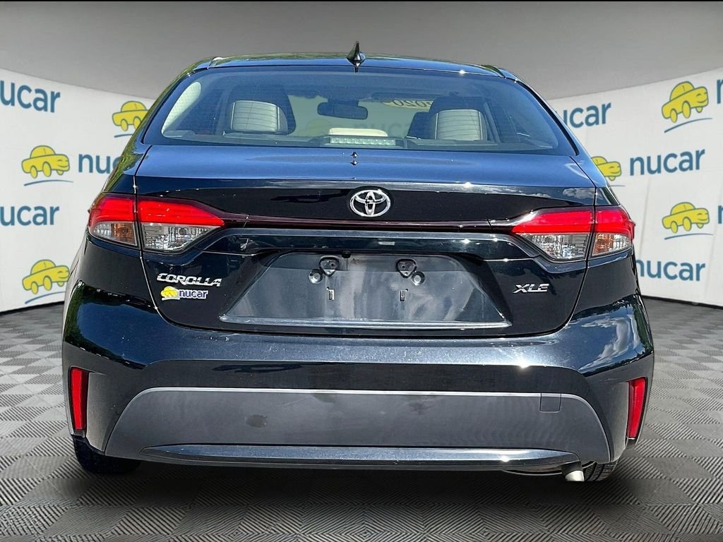 Used 2020 Black Toyota XLE image 5