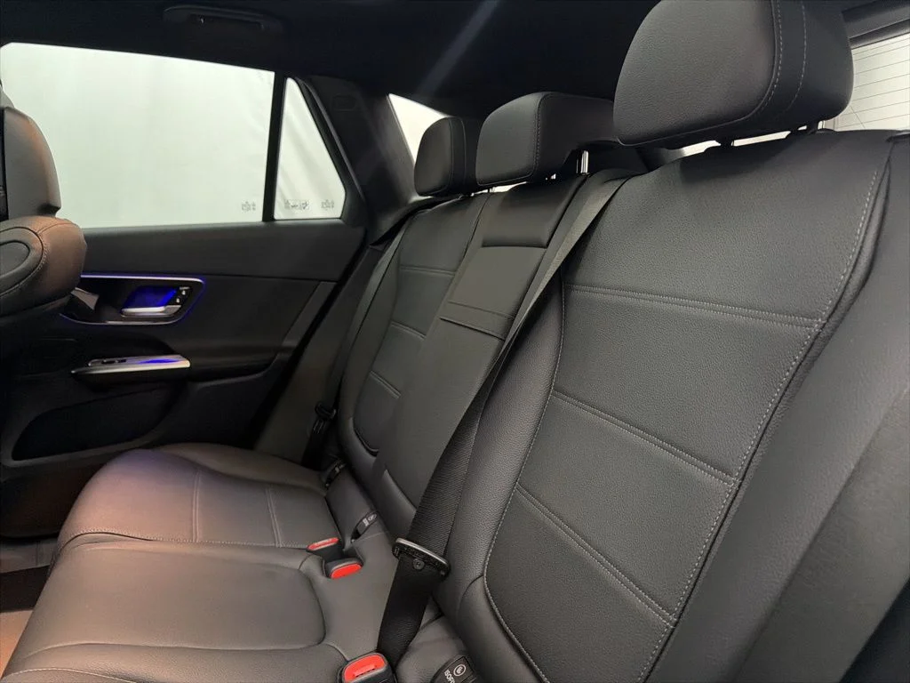 Certified Used 2026 White Mercedes-Benz GLC 300 image 19