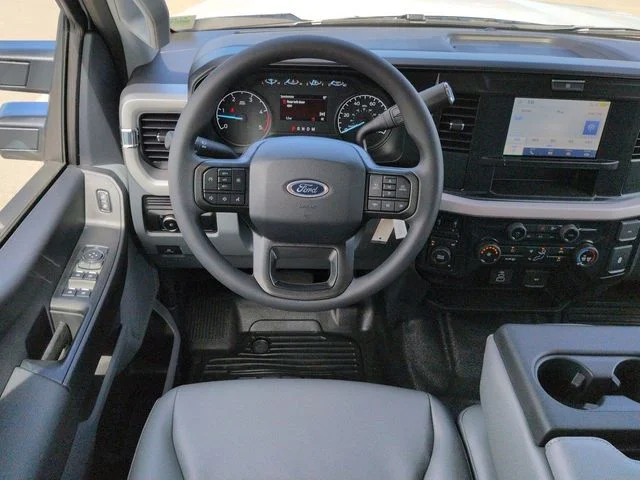 New 2026 Oxford White Ford F-550® XL image 15