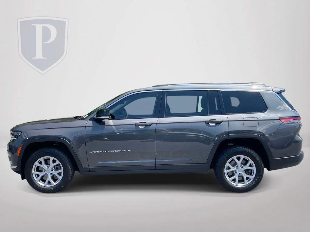 Used 2022 Gray Jeep Limited image 5