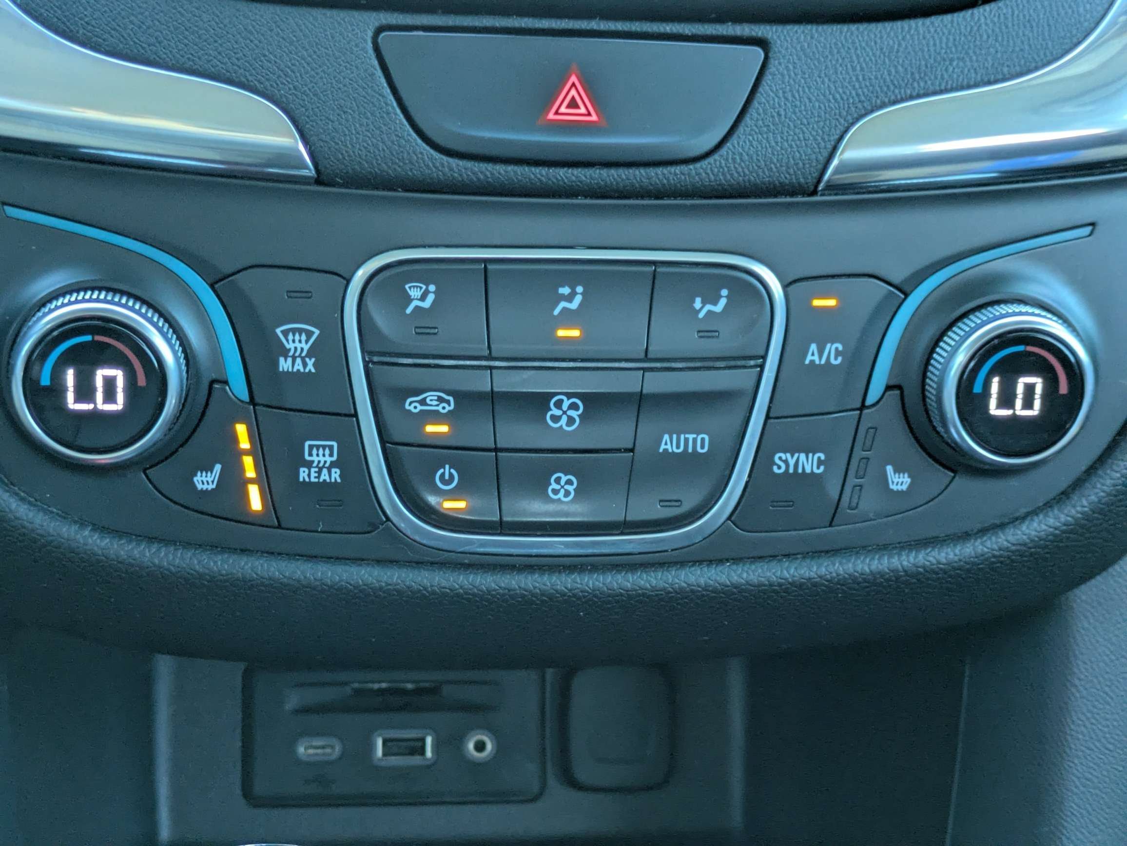 Used 2020 Summit White Chevrolet Premier image 29