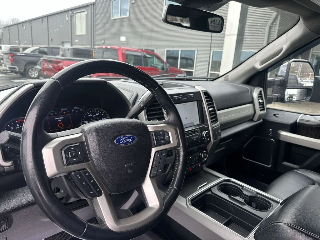 Used 2021 Black Ford Lariat image 10