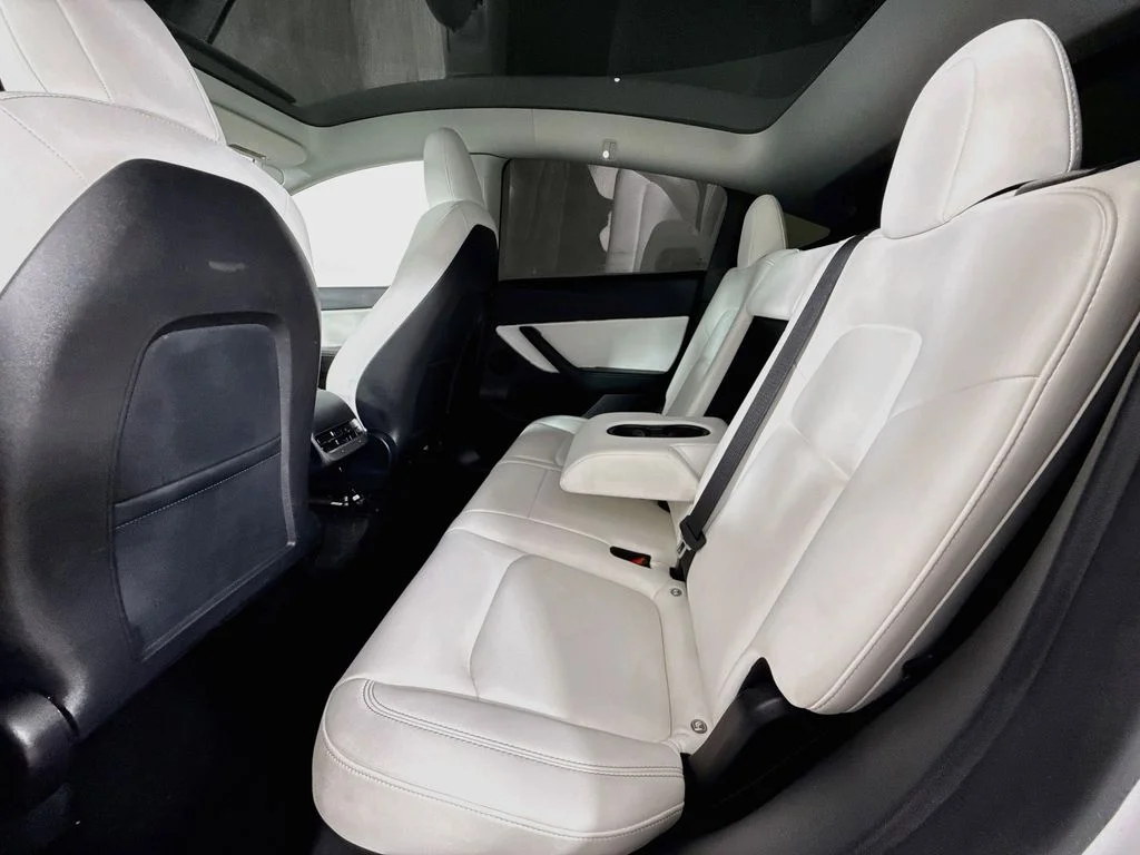 Used 2022 White Tesla Long Range image 25