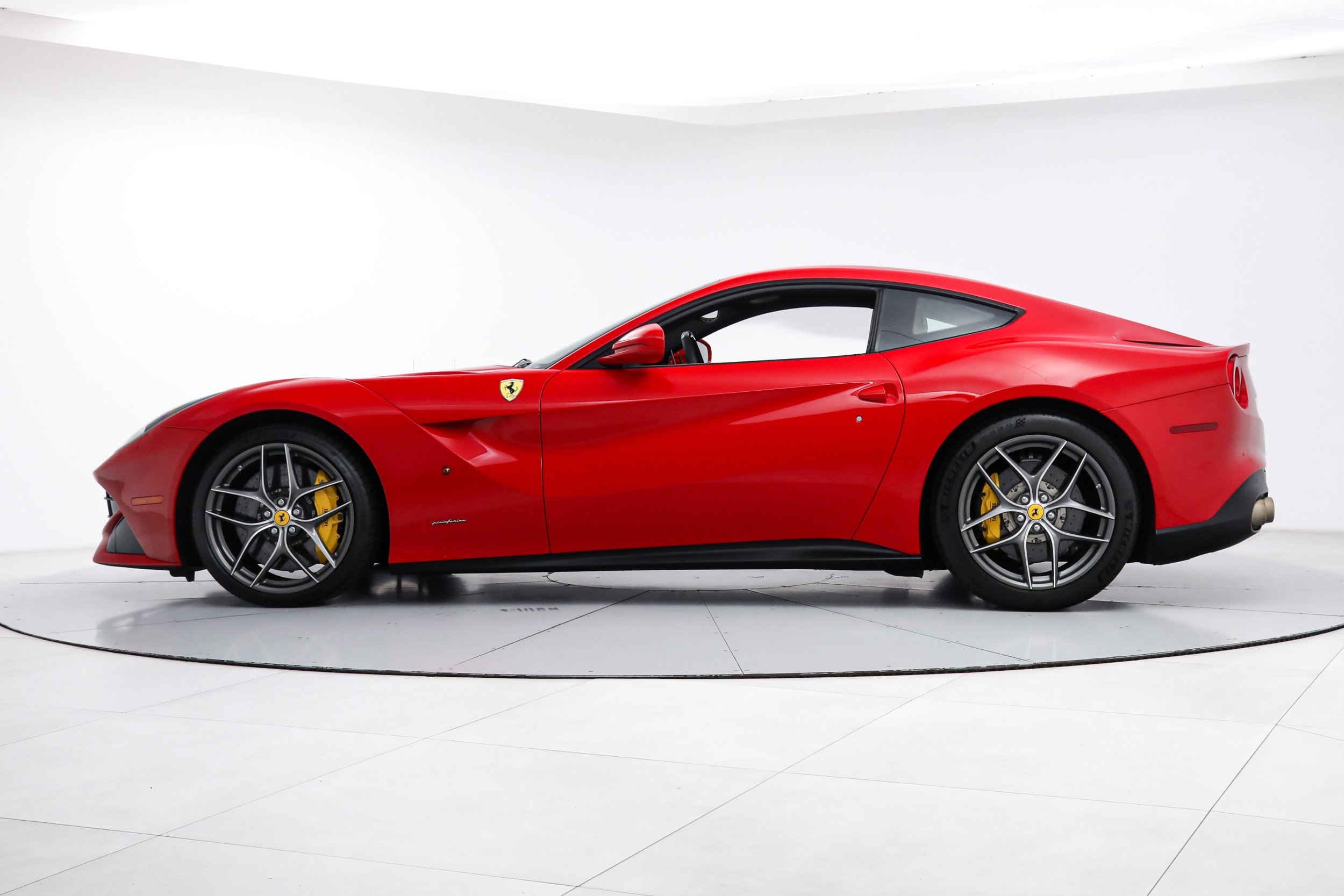 Used 2014 Red Ferrari  image 4