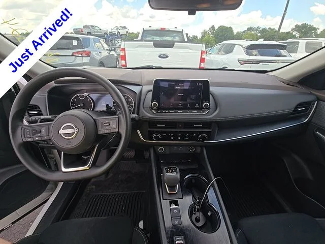 Used 2023 White Nissan S image 6