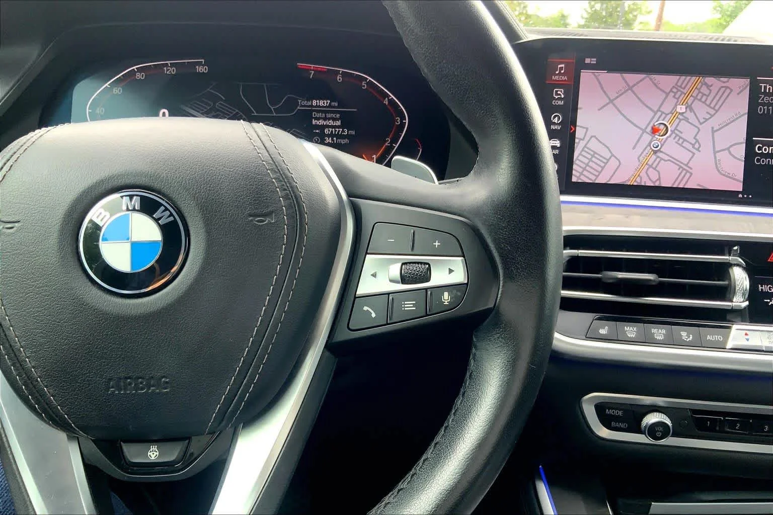 Certified Used 2019 Jet Black BMW xDrive40i image 50