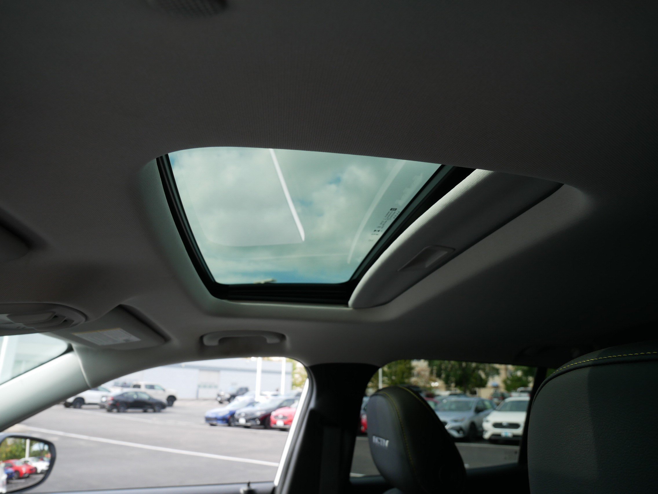 Used 2025 Summit White Chevrolet ACTIV image 23