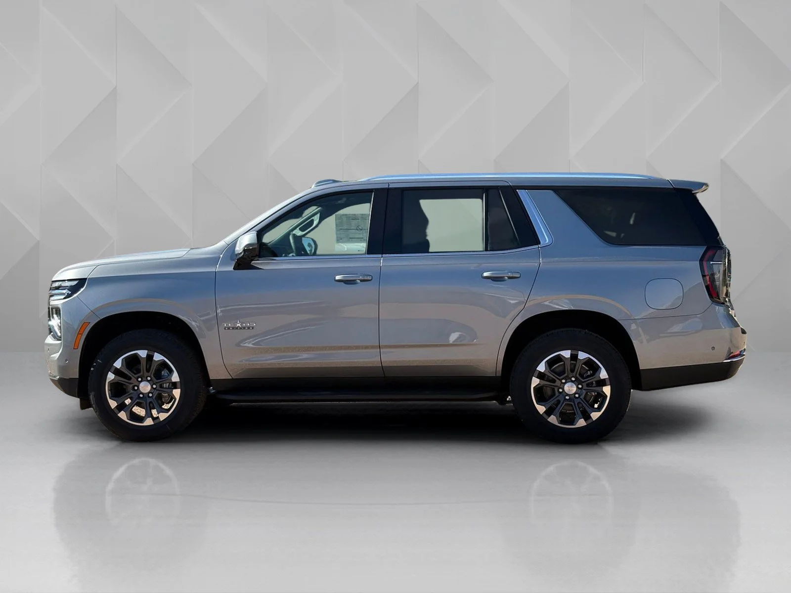 2027 Chevrolet Tahoe LT - Photo 8
