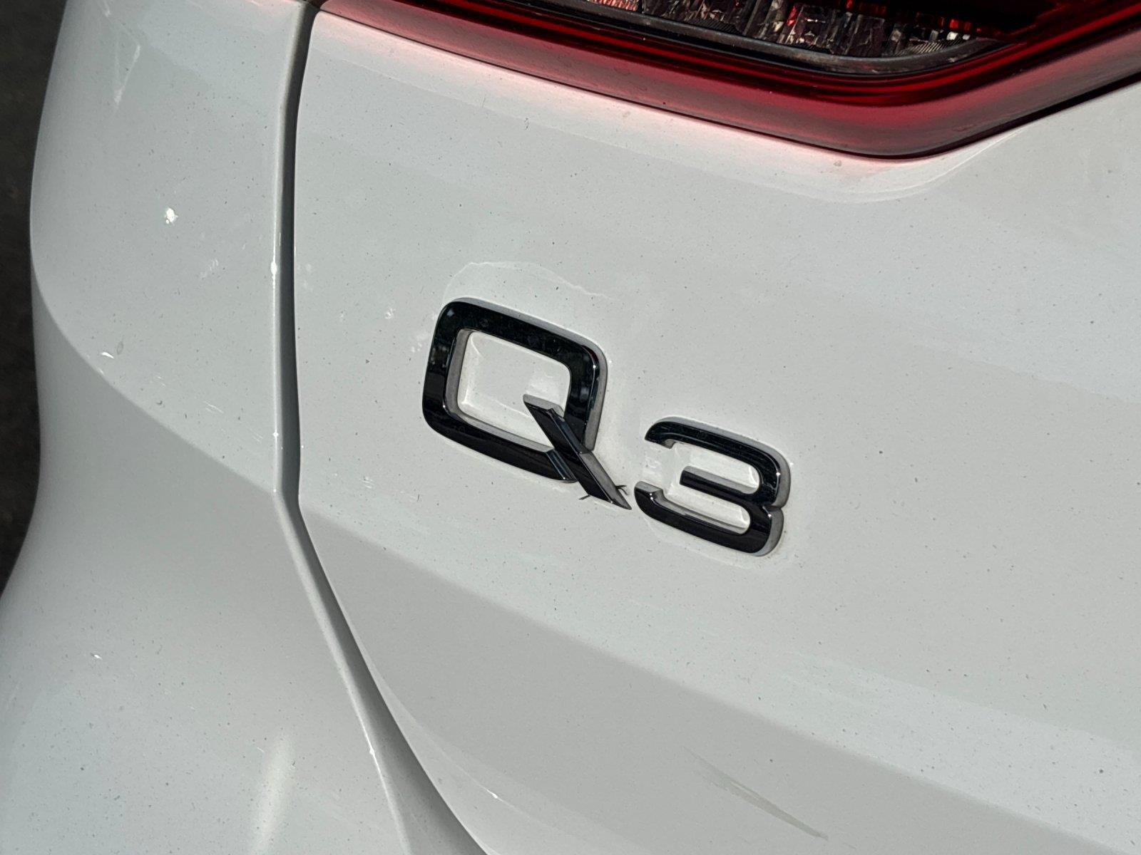 Used 2025  Audi S line Premium image 11