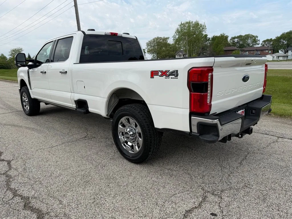 2025 Ford F-350 Super Duty Lariat - Photo 6