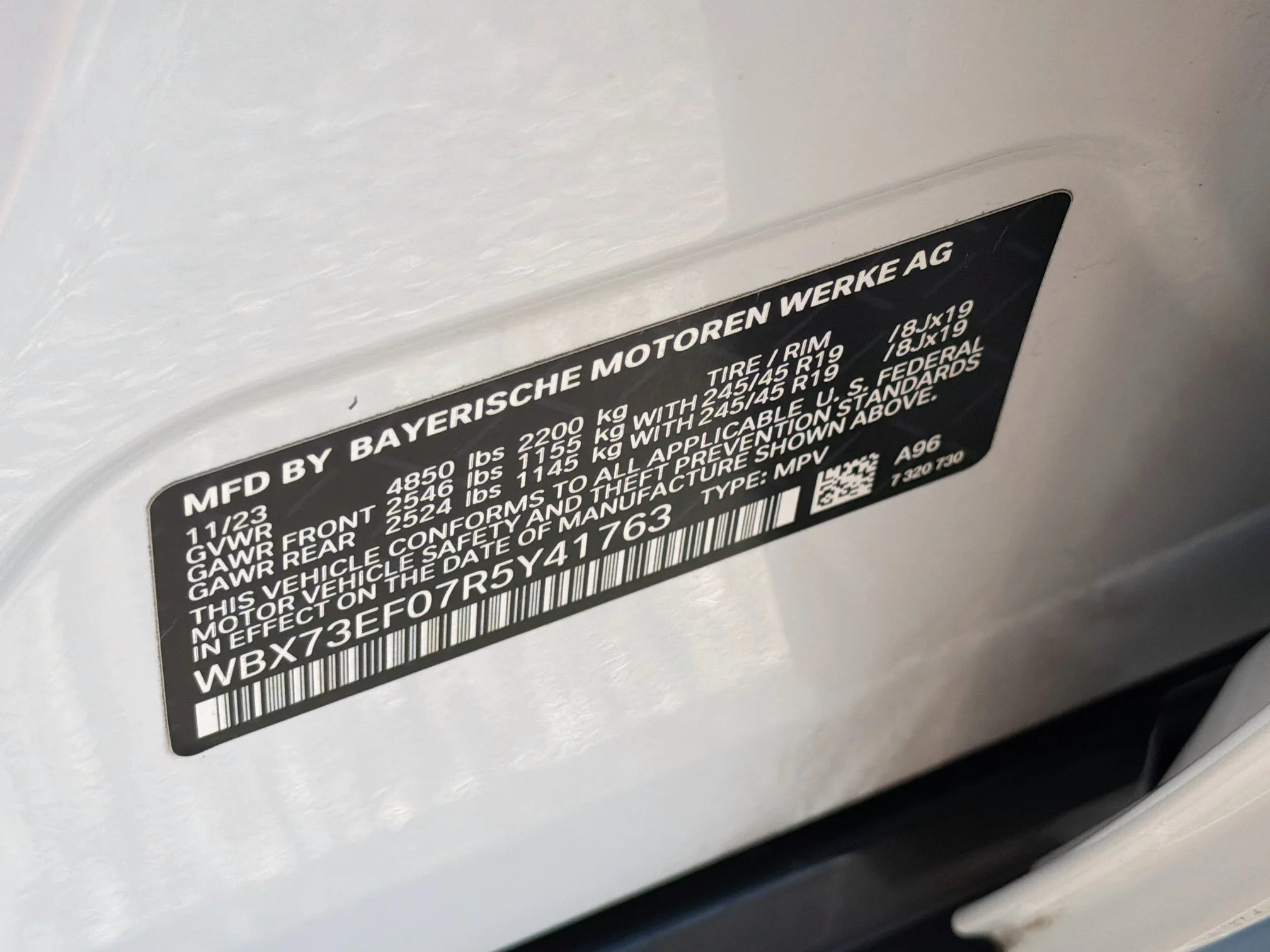 Used 2024 Mineral White Metallic BMW xDrive28i image 43