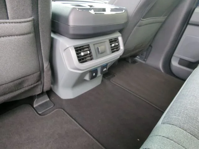 Used 2024 Blue Ford XLT image 25