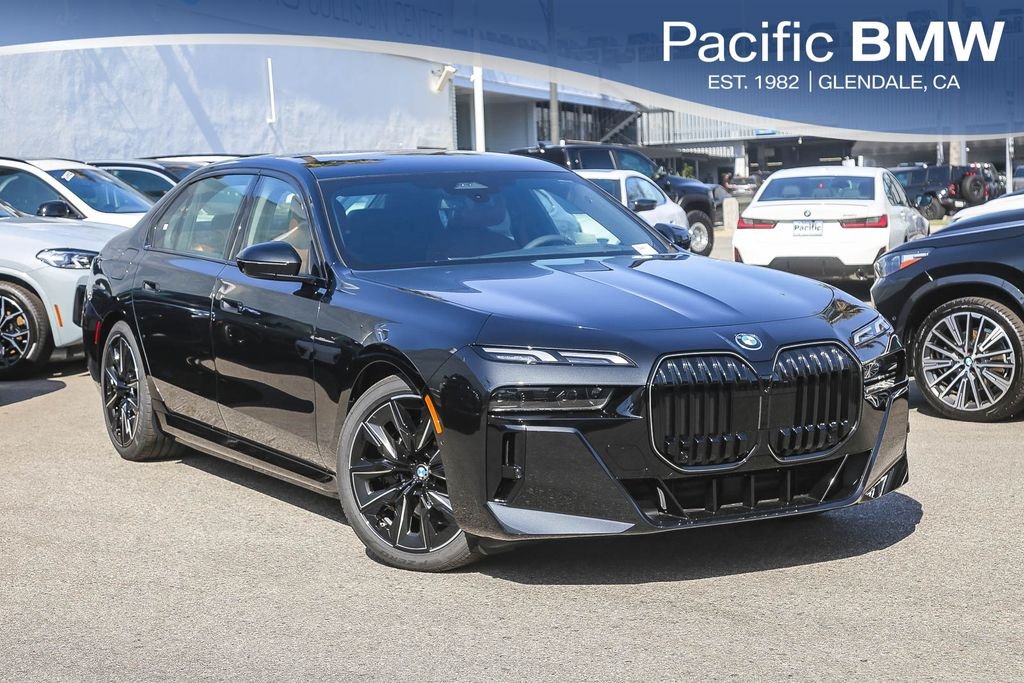 2026 BMW 7 Series 750e xDrive Sedan's photo