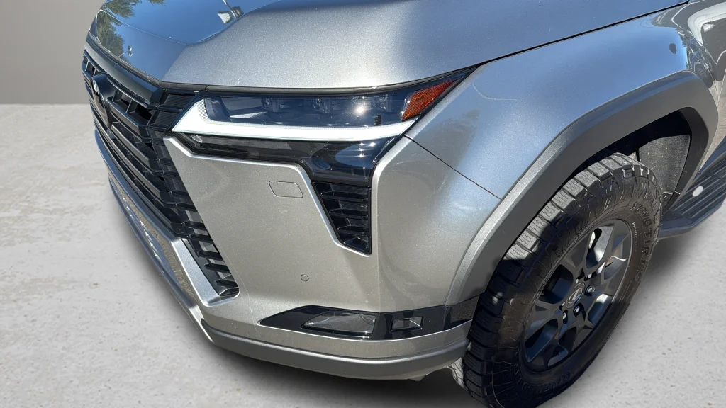 Used 2024 Silver Lexus 550 Overtrail+ image 10