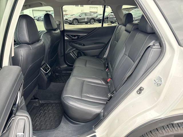 Used 2022 Crystal White Pearl Subaru Limited image 15