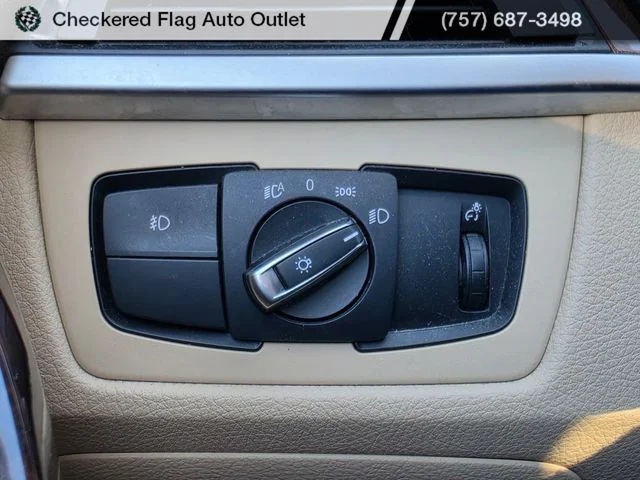 Used 2014 Imperial Blue Metallic BMW 328d xDrive image 12
