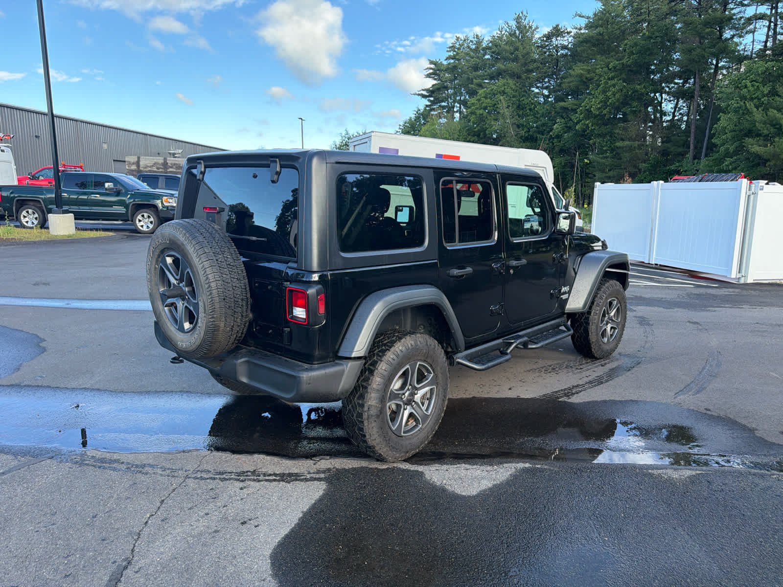 Used 2018 Black Clearcoat Jeep Sport S image 5