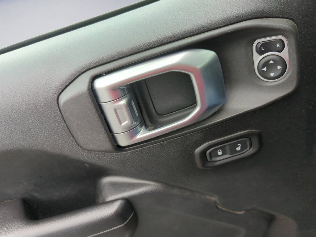 Used 2019 Gray Jeep Unlimited Sport S image 11