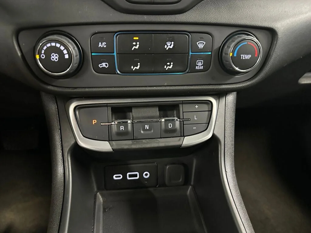 2023 GMC Terrain SLE - Photo 13
