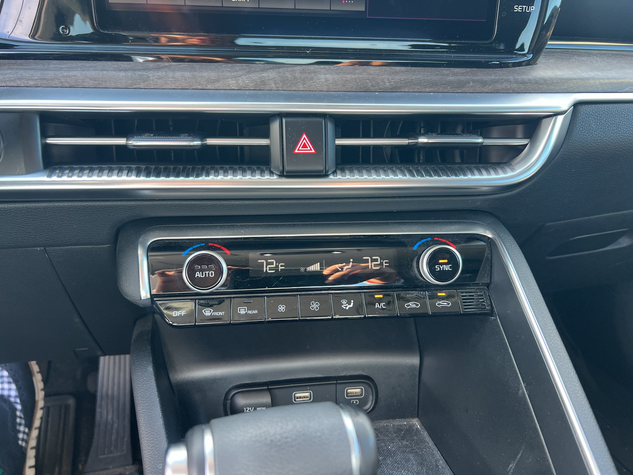 Used 2021 Ebony Black Kia EX image 14
