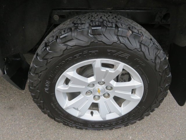 Used 2022 Satin Steel Metallic Chevrolet 4WD LT image 35
