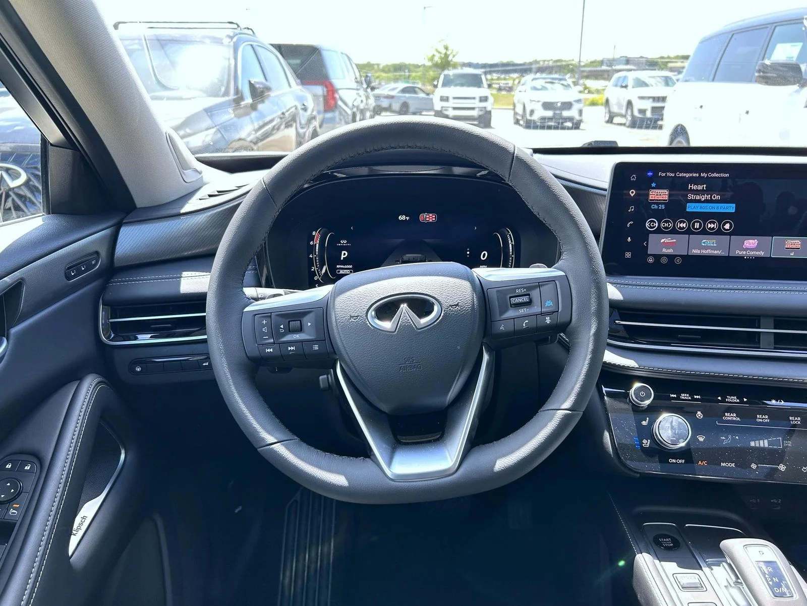 New 2027 White INFINITI LUXE image 11