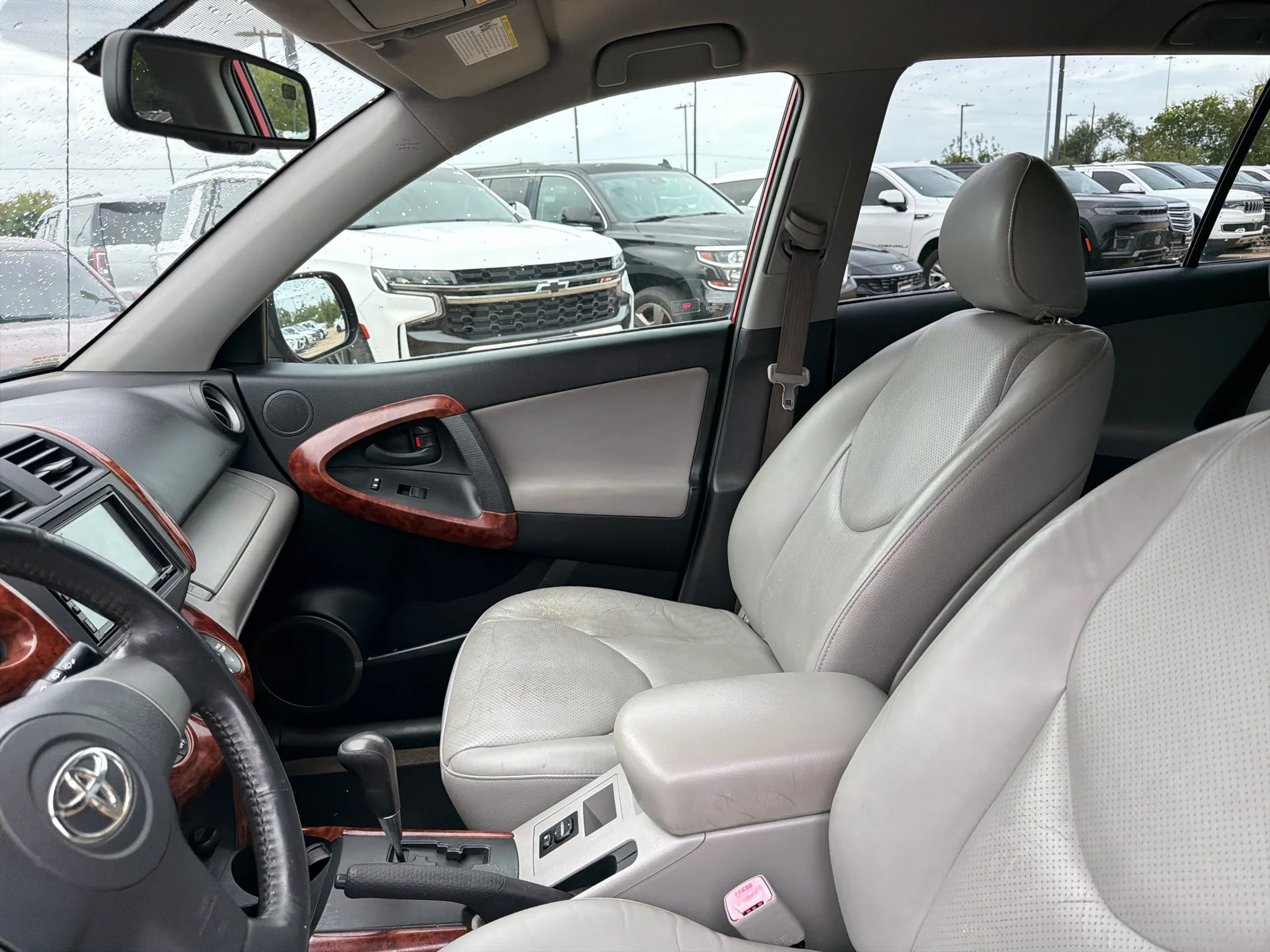 Used 2008 Barcelona Red Metallic Toyota Ltd image 31