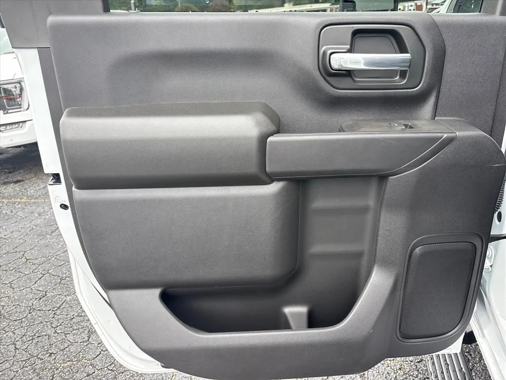 Used 2025 White GMC Pro image 18