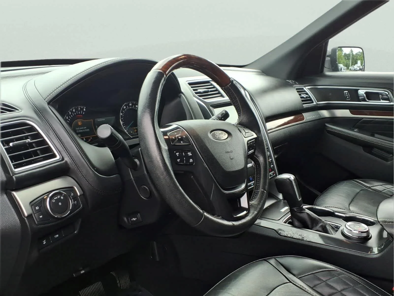 Used 2019 Agate Black Ford Platinum image 14