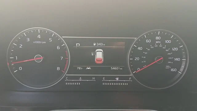 Certified Used 2023 Gray Kia LX image 12