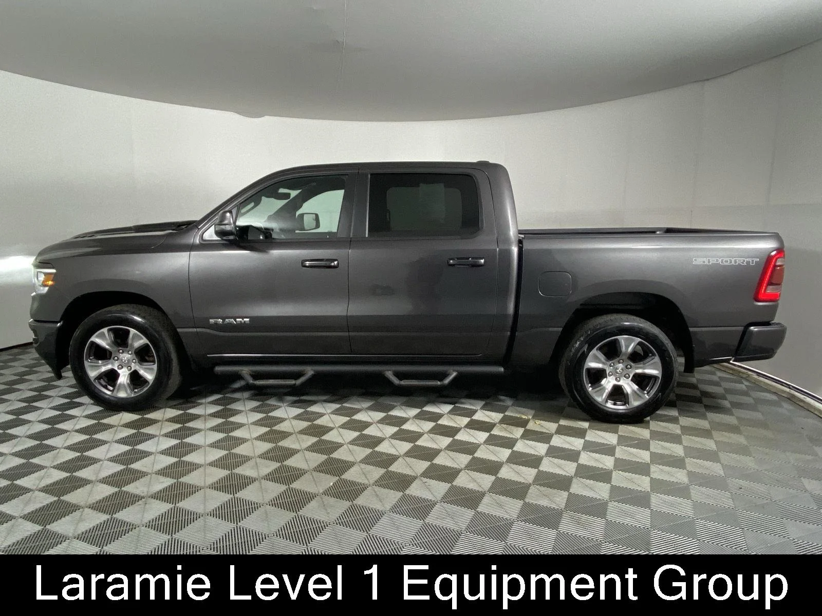 Used 2023 Granite Crystal Metallic Clearcoat Ram Laramie image 12