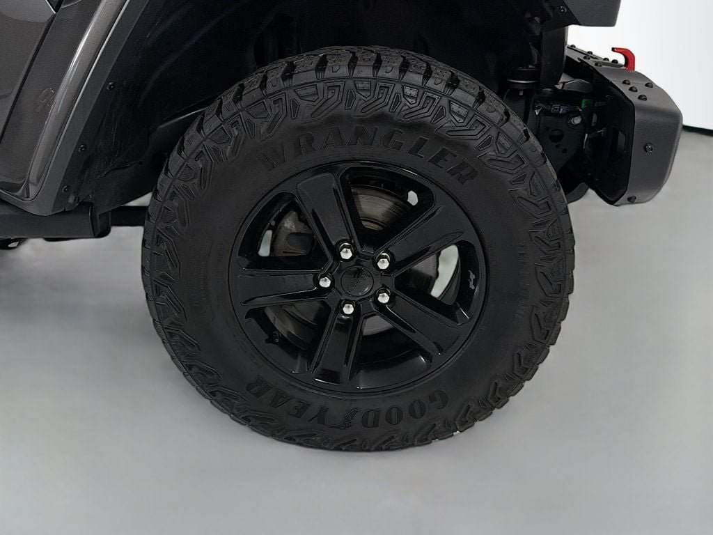 Used 2019 Granite Crystal Metallic Clearcoat Jeep Rubicon 4x4 image 37