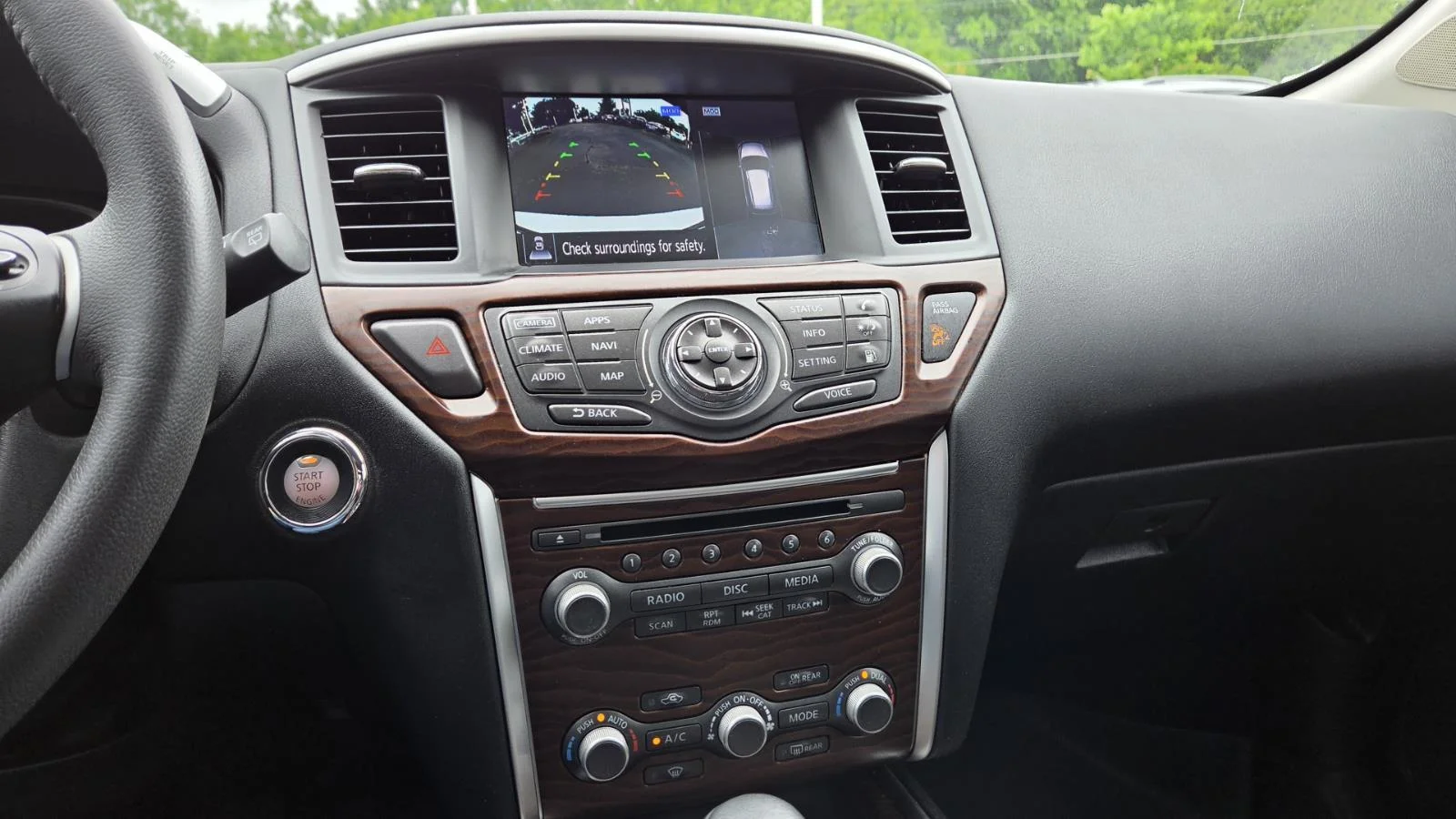 Used 2018 Gun Metallic Nissan Platinum image 30