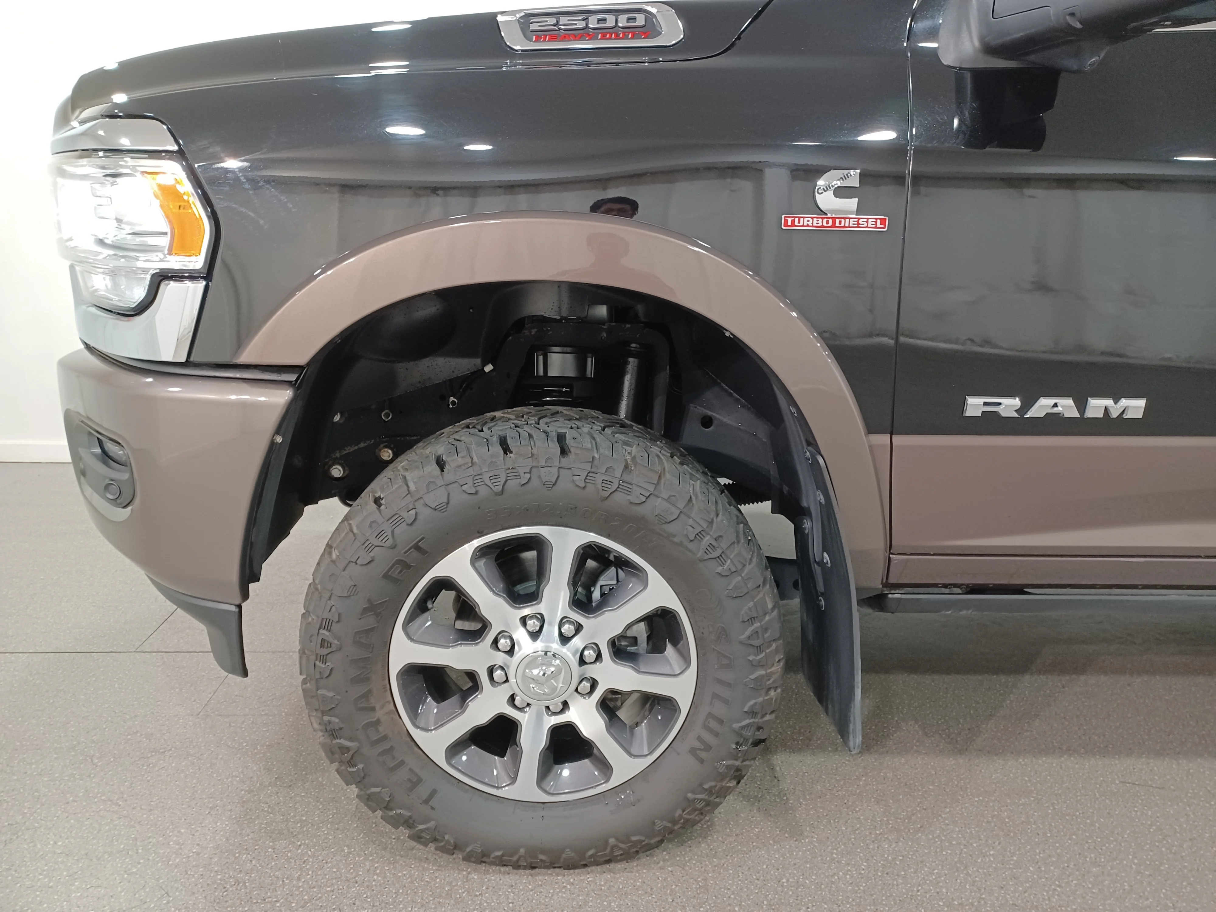 Certified Used 2024 Black Ram Limited Longhorn*6.7L Cummins | 35in Tires | Level | Nav | 360 Cam | Sunroof | Htd Whl | Pwr Boards image 20