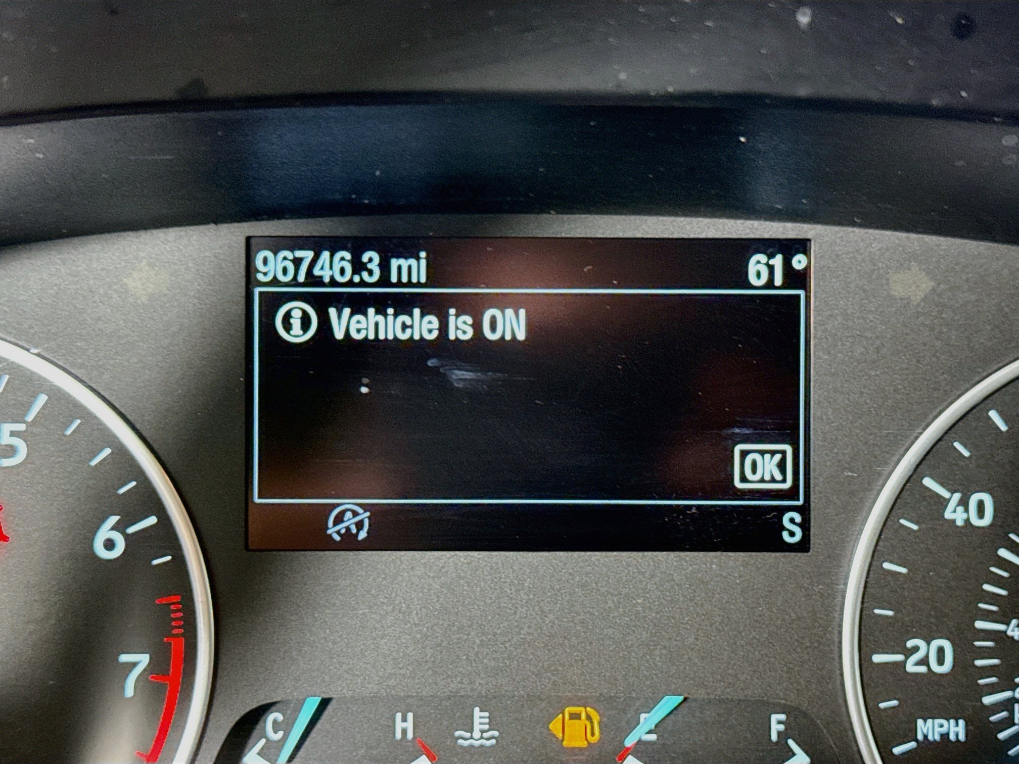Used 2022 Smoke Metallic Ford SE image 17