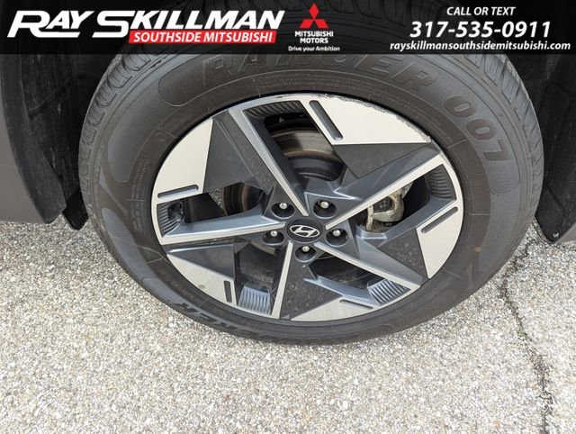 Used 2025 Red Hyundai SEL image 13
