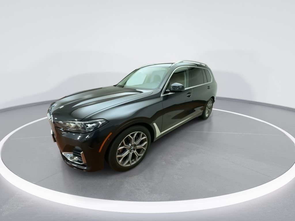Used 2021 Gray BMW xDrive40i image 4